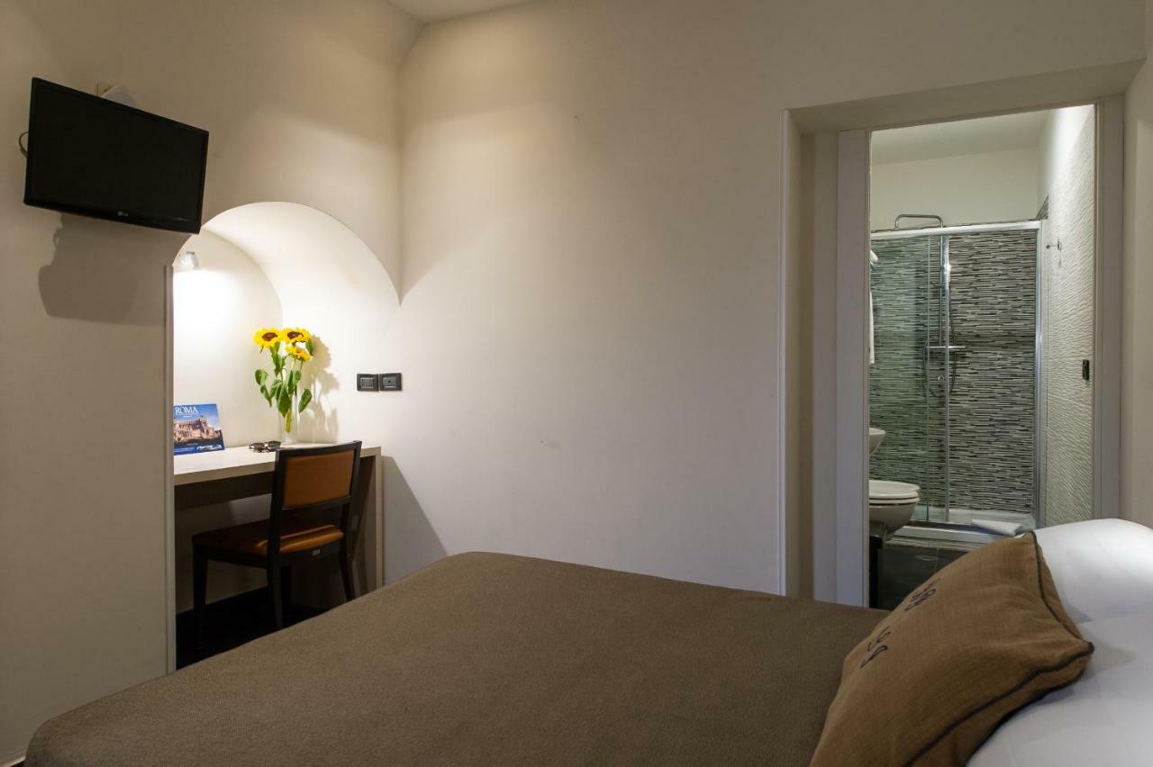 Borgo Pio Suites Inn Рим Екстер'єр фото